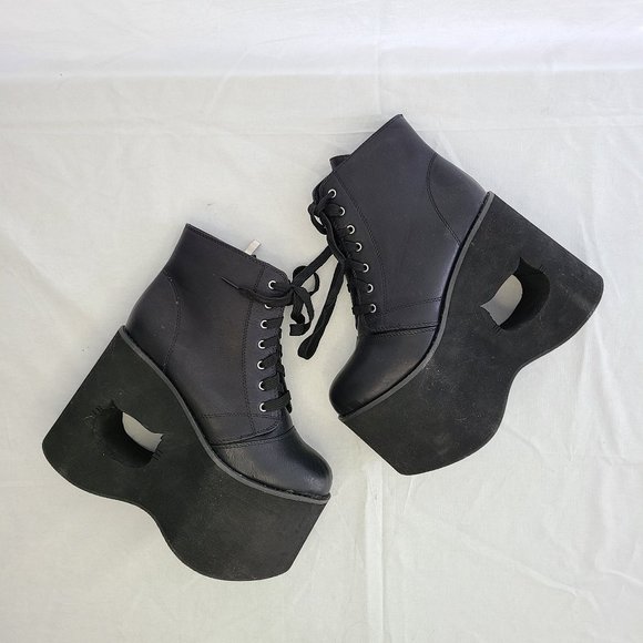Hot Topic Shoes - Cat Cutout Platform Booties